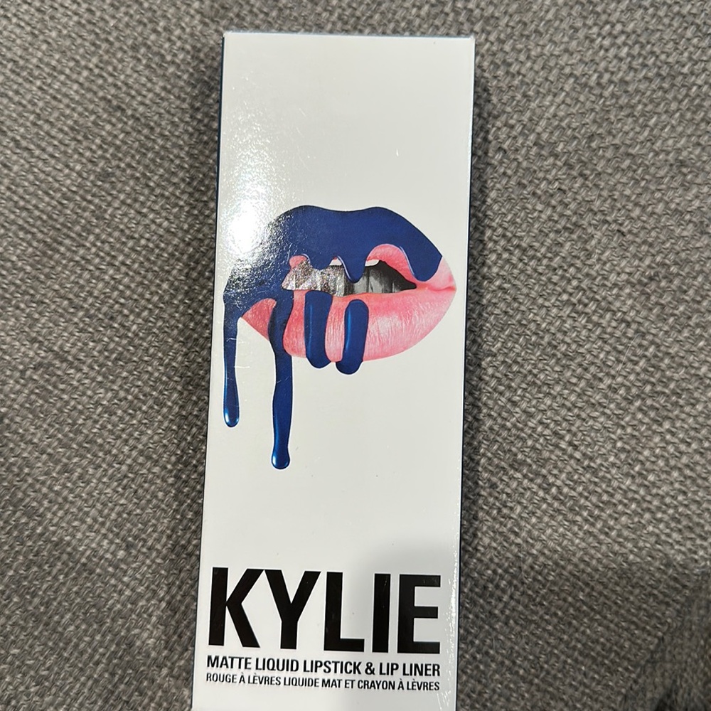 Kylie LipKit in FREEDOM